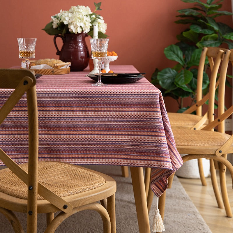 Elegant Table Cloths & Table Linens
