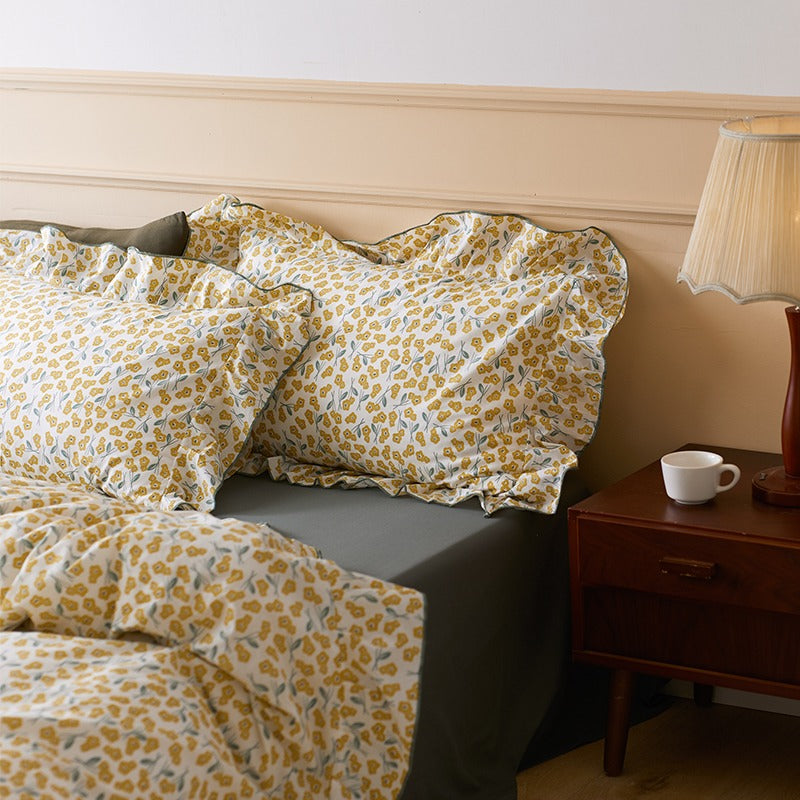 Floral Cotton Spring Breeze Retro Four-Piece Bed Set - Harmony Gallery