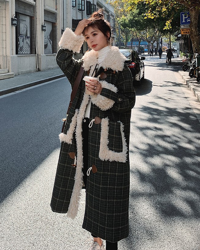 Plaid Loose Woolen Horn Button Winter Women's Coat
