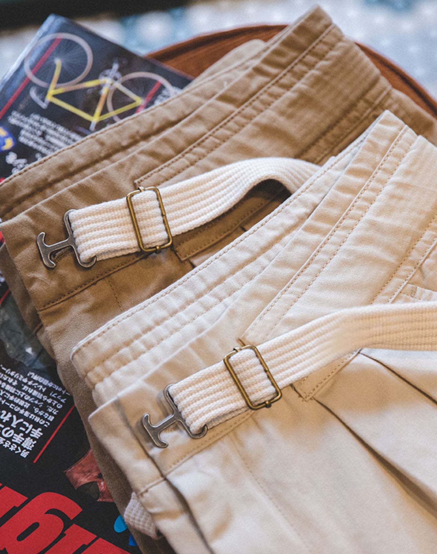 American Retro Buckle Belt Straight Leisure Men's Shorts - Harmony Gallery