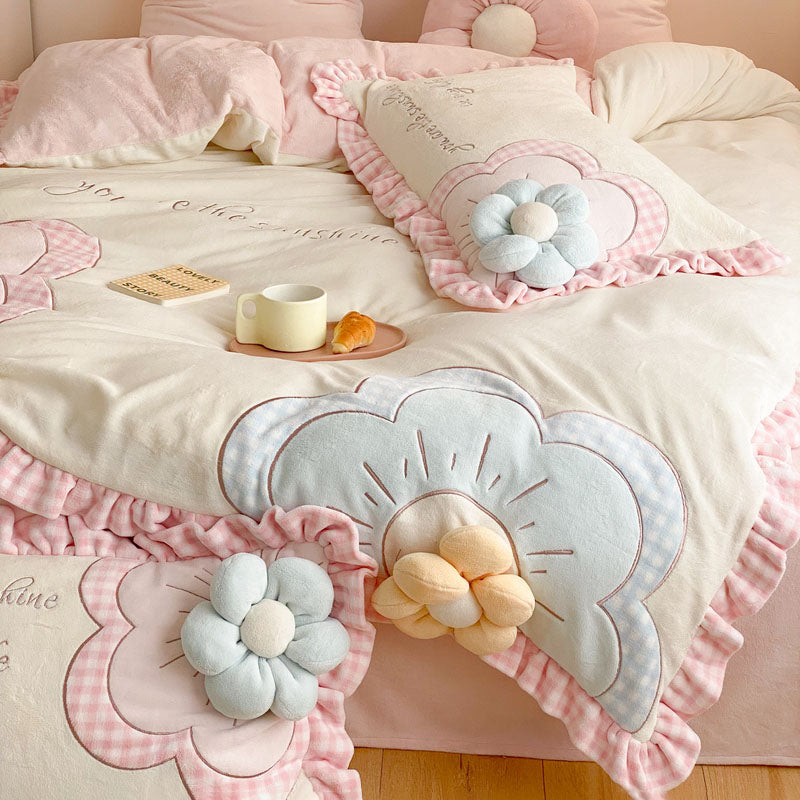 Princess Style Winter Velvet Five-Pieces Floral Bed Set
